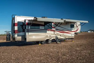 2016 REDWOOD 36RL photo 4