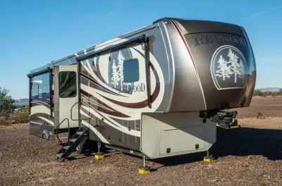 2016 REDWOOD 36RL photo 3