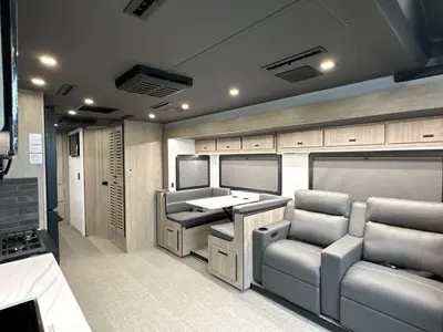 2026 Grand Design Lineage Series F photo 31