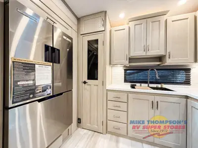 2025 Grand Design Influence photo 12