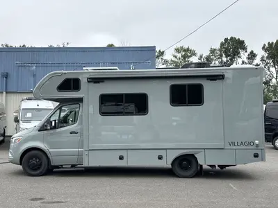 2027 Renegade Villagio photo 6