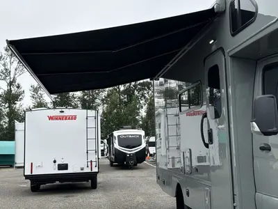 2027 Renegade Villagio photo 19