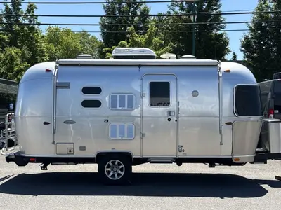 2018 Airstream Flying Cloud photo 10