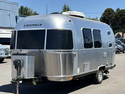 2018 Airstream Flying Cloud photo 5
