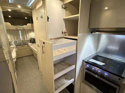 2022 Airstream Flying Cloud photo 39