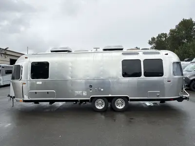 2022 Airstream Flying Cloud photo 6