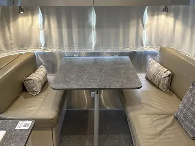 2022 Airstream Flying Cloud photo 38