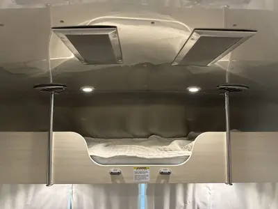 2022 Airstream Flying Cloud photo 32