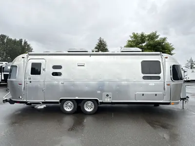2022 Airstream Flying Cloud photo 10
