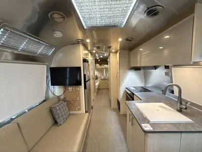 2022 Airstream Flying Cloud photo 33