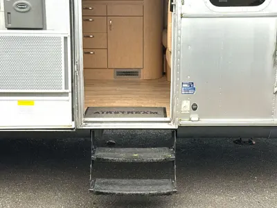 2016 Airstream Flying Cloud photo 15