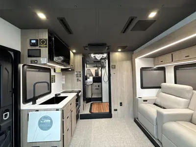 2026 Grand Design Lineage Series M photo 45