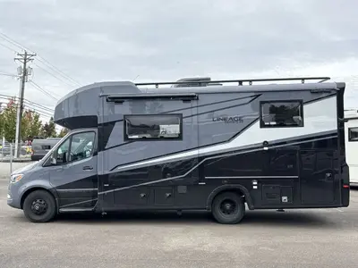 2026 Grand Design Lineage Series M photo 6