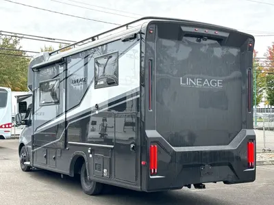 2026 Grand Design Lineage Series M photo 7