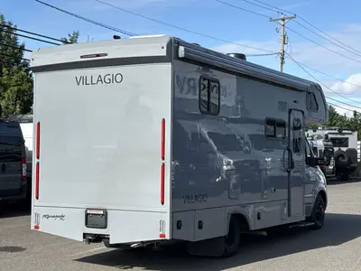 2027 Renegade Villagio photo 9