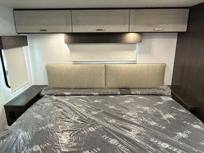 2027 Winnebago Suncruiser photo 36