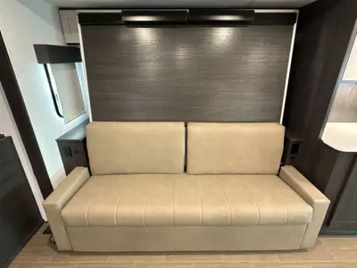 2027 Winnebago Suncruiser photo 48