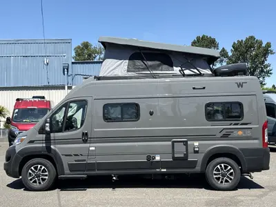 2027 Winnebago Solis photo 6