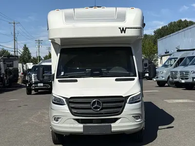2027 Winnebago Navion photo 4