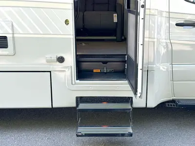 2027 Winnebago Navion photo 22