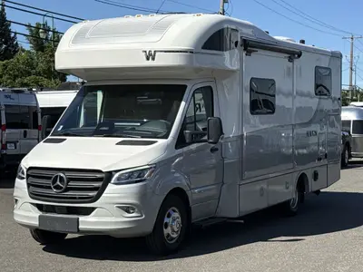 2027 Winnebago Navion photo 5