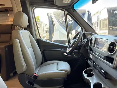2027 Winnebago Navion photo 23