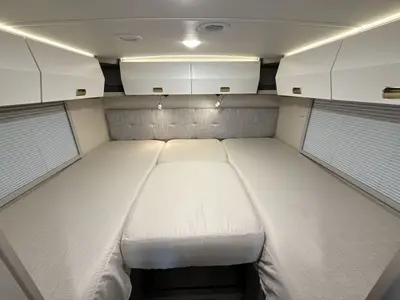 2027 Winnebago Navion photo 38