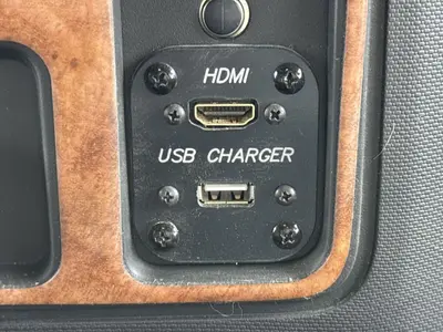 2015 Thor Motor Coach Four Winds photo 43