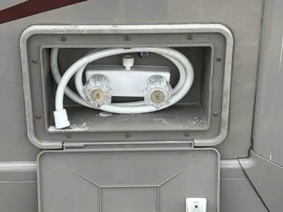 2015 Thor Motor Coach Four Winds photo 19