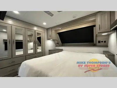 2025 Grand Design Influence photo 23