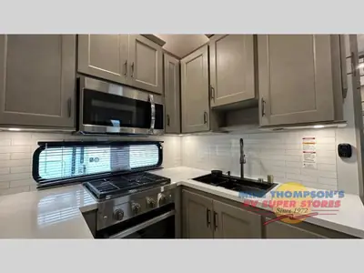 2025 Grand Design Influence photo 12