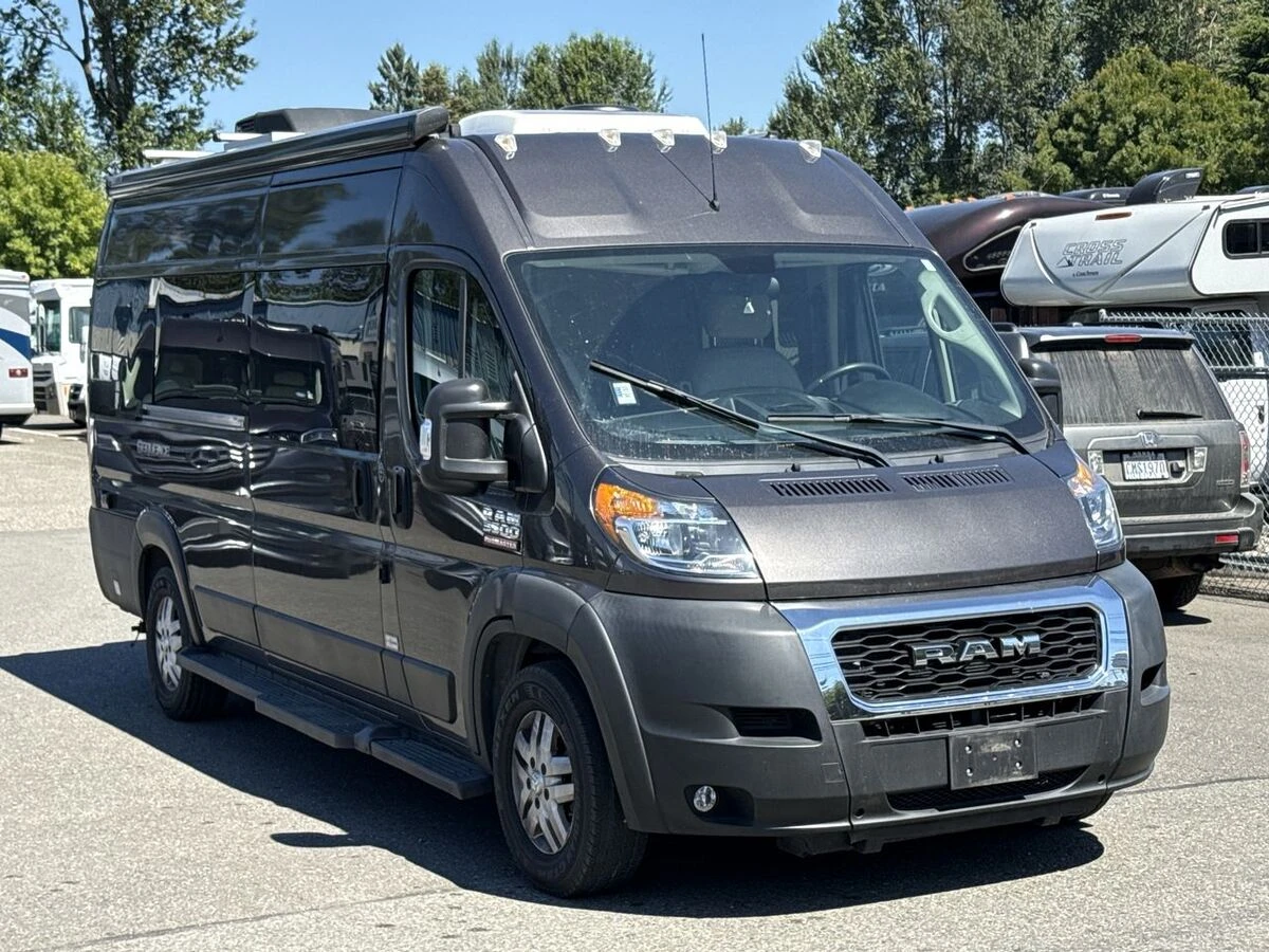 2022 Thor Motor Coach Sequence exterior