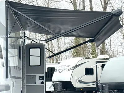 2027 Winnebago Suncruiser photo 16