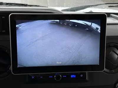 2027 Winnebago Suncruiser photo 13