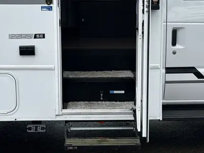 2027 Winnebago Suncruiser photo 18