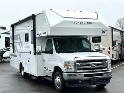 2027 Winnebago Suncruiser photo 3