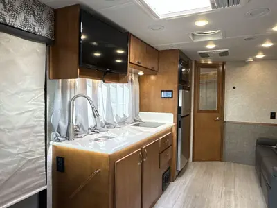 2022 Renegade Villagio photo 28
