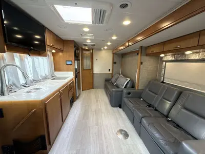 2022 Renegade Villagio photo 46