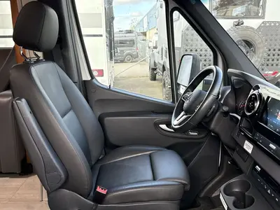 2022 Renegade Villagio photo 20