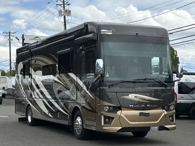 2019 Newmar Dutch Star photo 3