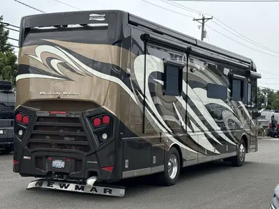 2019 Newmar Dutch Star photo 9
