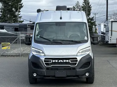 2026 Thor Motor Coach Tellaro photo 4