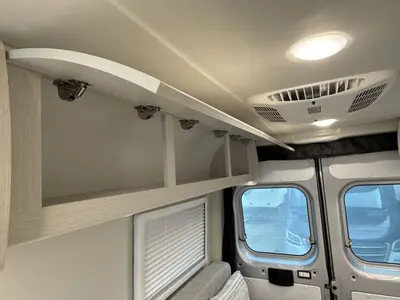 2026 Thor Motor Coach Tellaro photo 32