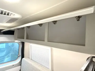 2026 Thor Motor Coach Tellaro photo 33