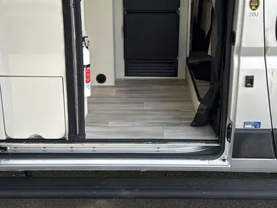 2026 Thor Motor Coach Tellaro photo 18
