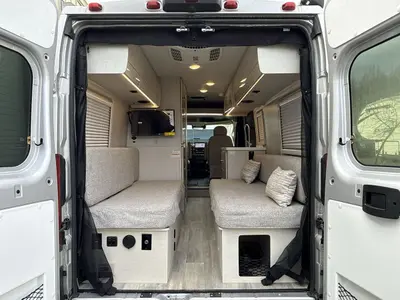 2026 Thor Motor Coach Tellaro photo 42