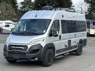 2026 Thor Motor Coach Tellaro photo 5