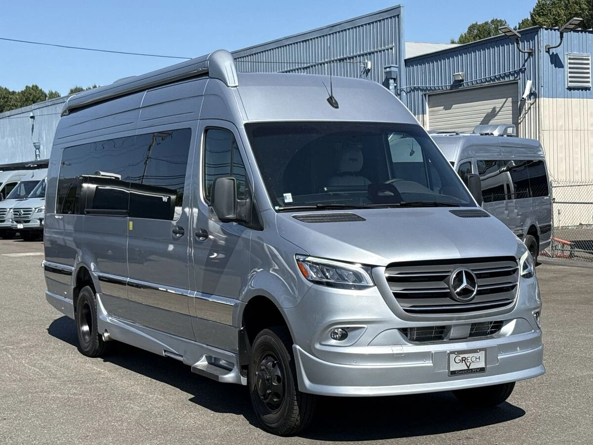 2027 Grech RV Vacanza-ion exterior