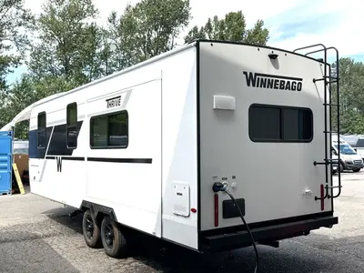 2026 Winnebago Thrive photo 7