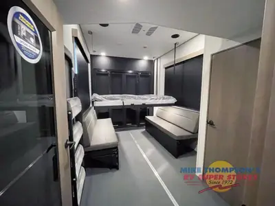 2025 Grand Design Momentum M-Class photo 24